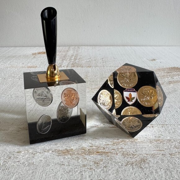 Vintage Set of Two Acrylic Paperweight with Pen Holder and Paperweight - Picture 1 of 11
